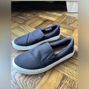 Black Vans Slip On Women’s Size 7 Shoes